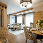 Merynos Aparthotel 3*