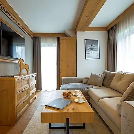 Merynos Aparthotel 3*